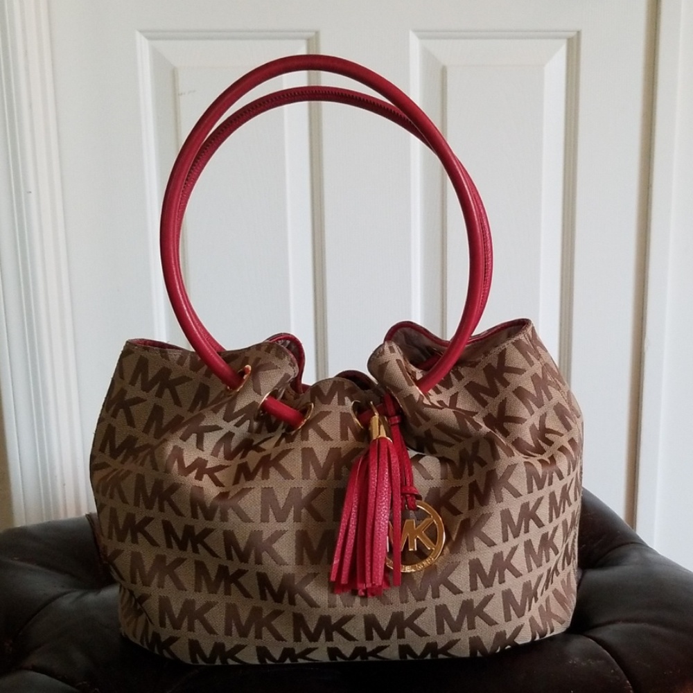 Michael Kors purse